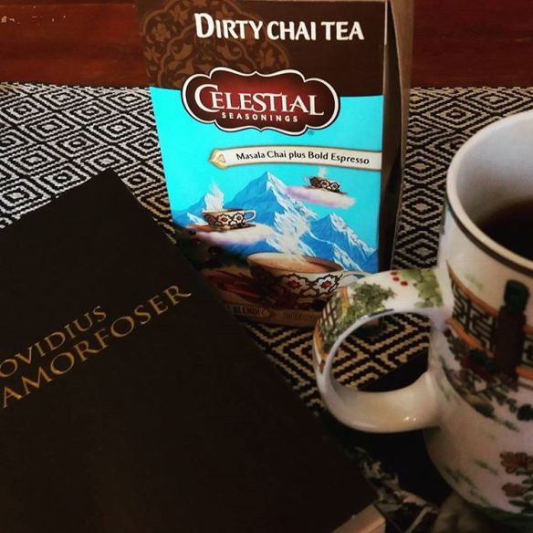 Dirty chai är tydligen masala chai - med kaffe i. Oväntat god kombination! #te #kaffe